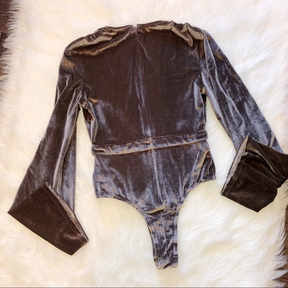 Some days lovin’ xsmall bodysuit - Picture 3 of 5